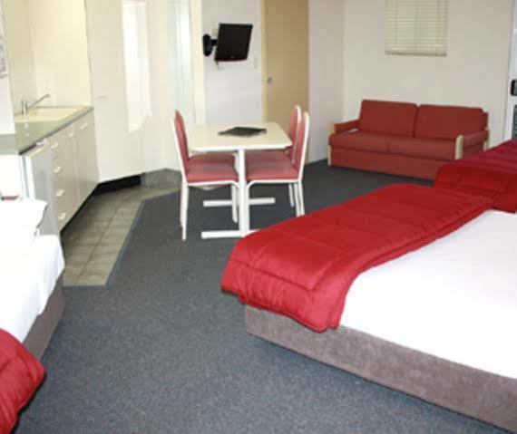 Benson Court 3* Brisbane